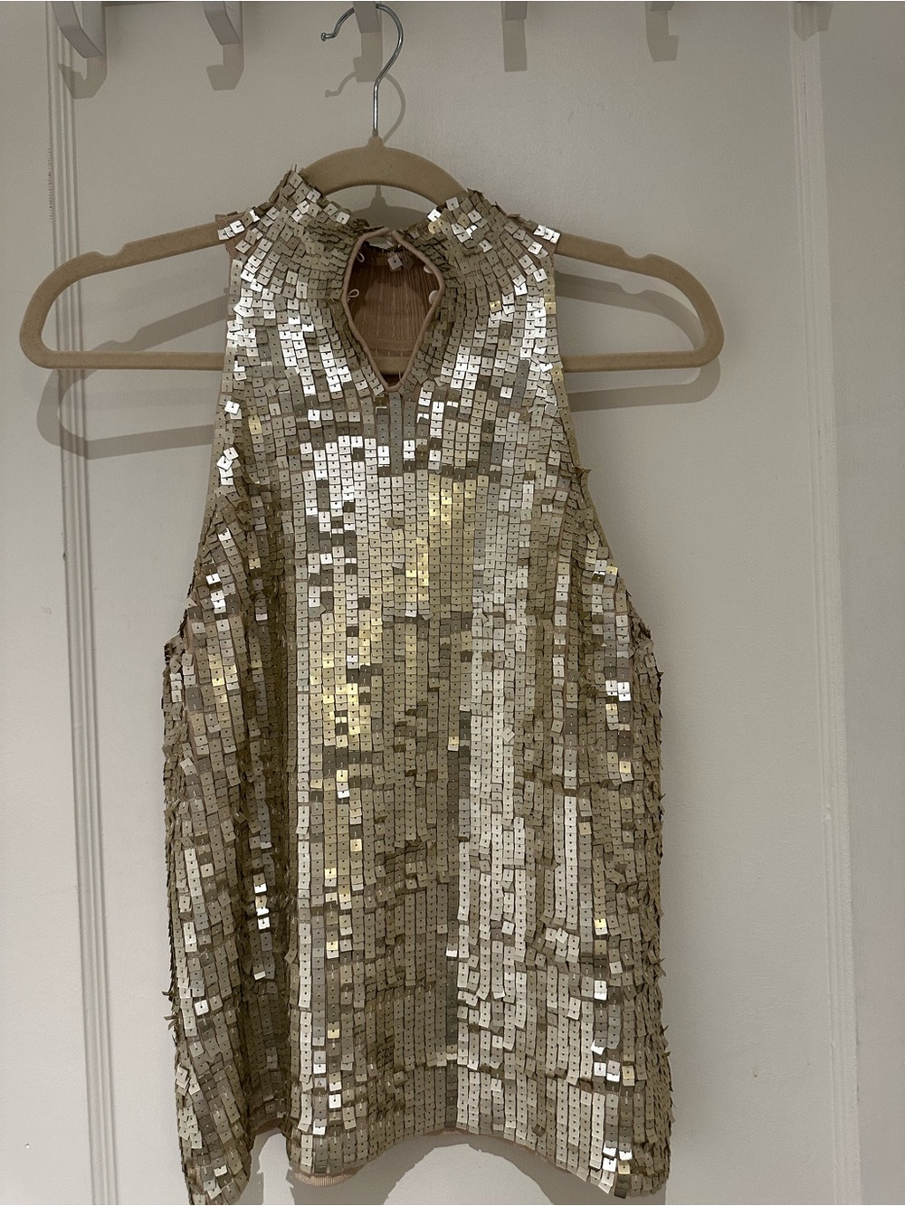 sequin high neck white gold sleeveless blouse - Picture 2 of 2